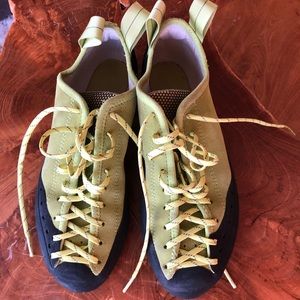 Butora Mantra climbing shoe 8.5